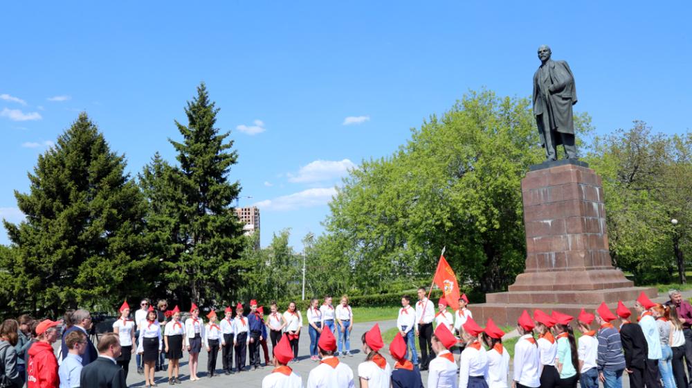 Омск. Красногалстучный призыв