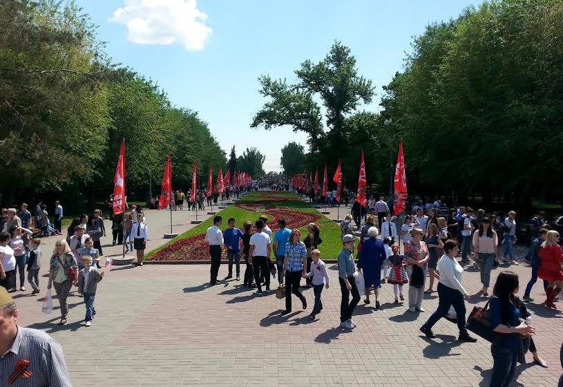 Волгоградская область. Депутат-коммунист Е.И. Шаманаев принял участие в праздновании 71-й годовщины Победы в Великой Отечественной войне