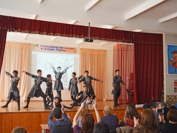 В Республике Дагестан реализуются партийные проекты «Знамя нашей Победы» и «Земля талантов» 