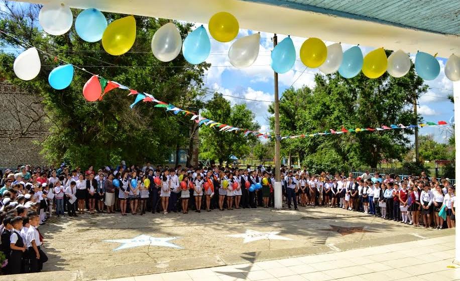 Республика Калмыкия. Доброго пути, выпускники!