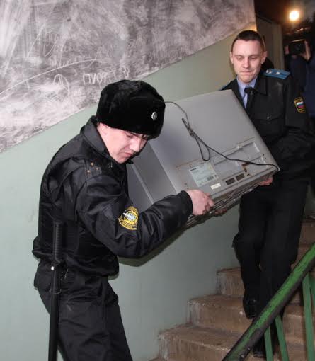 В.Г. Поздняков: «Заберут машину и дом без суда и следствия»