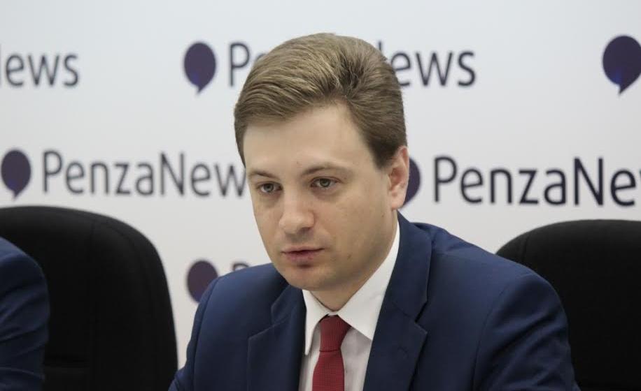 Пенза. Кандидаты в депутаты от КПРФ Георгий Камнев и Алексей Петров провели пресс-конференцию