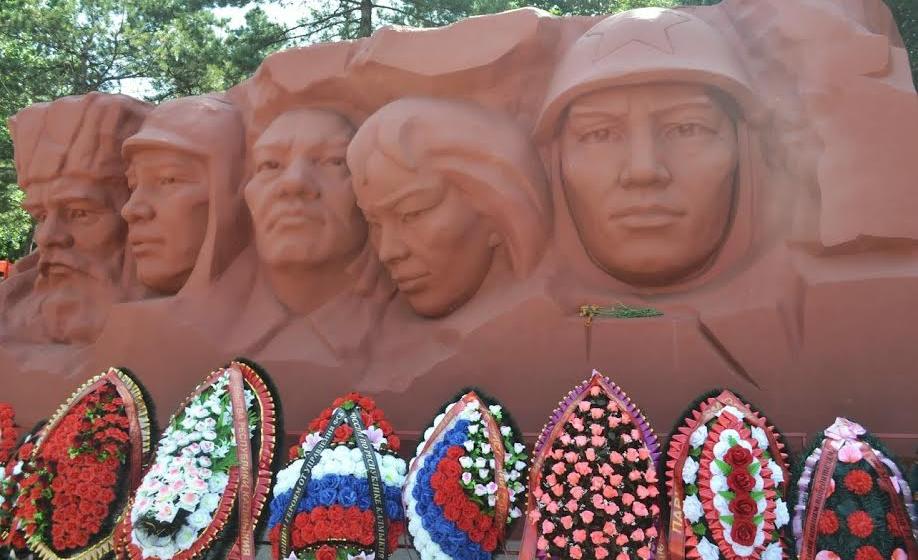 Республика Калмыкия. День памяти в городе Элиста