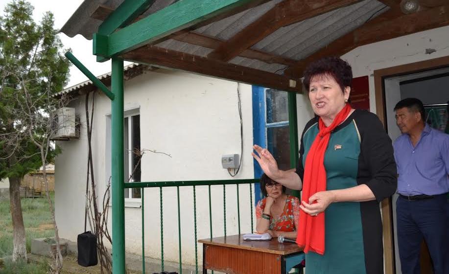 Республика Калмыкия: Коммунисты помогли Дому ребёнка лекарствами, а выпускникам детского сада подарили ранцы