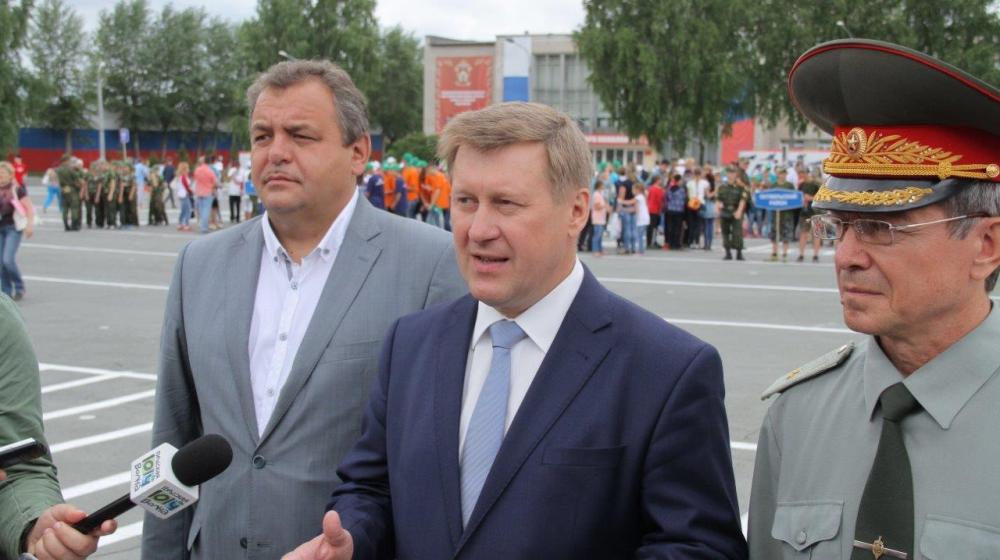 Мэр-коммунист Анатолий Локоть: Мы возрождаем славную традицию патриотического воспитания молодёжи