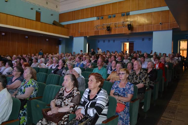 Нижегородская область. Депутат–коммунист Александр Тарнаев провел праздничные концерты для Детей войны