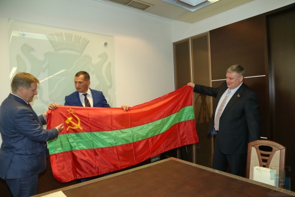 Сотрудничество продолжается: Мэр Новосибирска коммунист Анатолий Локоть прибыл в Тирасполь с рабочим визитом