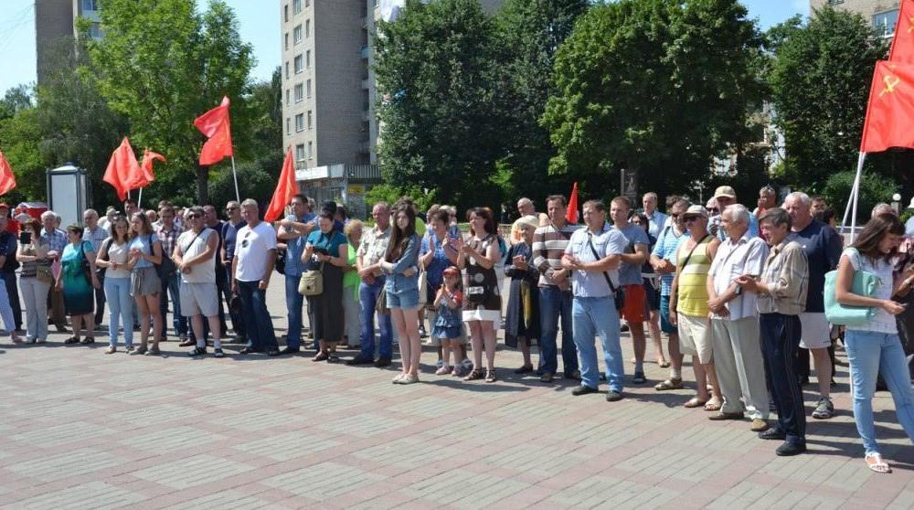 Смоленский Комсомол на защите водителей маршрутных такси