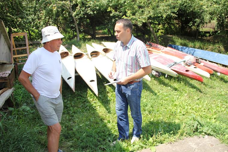 Краснодарский край. Депутат-коммунист Павел Соколенко побывал в сельской спортивной школе