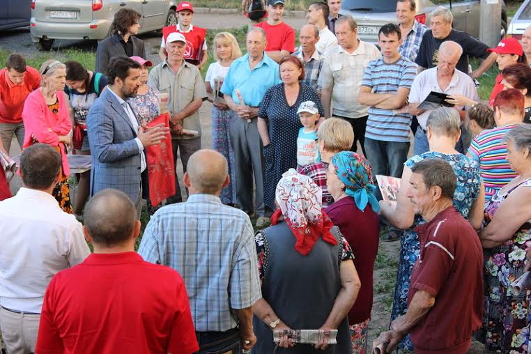 Нет поборам на капремонт! Депутат Госдумы Александр Ющенко проводит встречи с избирателями Уфы