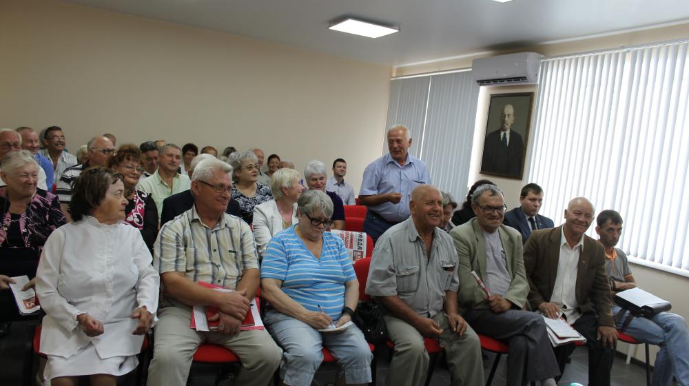 Кемеровская область. Пётр Романов провел встречу с первыми секретарями местных партийных отделений