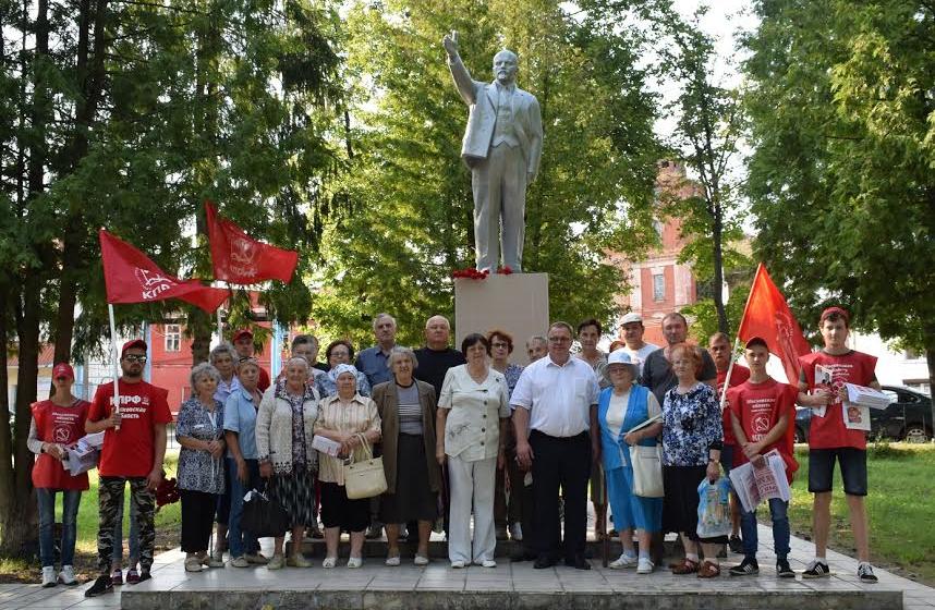 Кандидат в депутаты Московской областной Думы ОТ КПРФ Александр Наумов провел встречи с избирателями в Озёрах