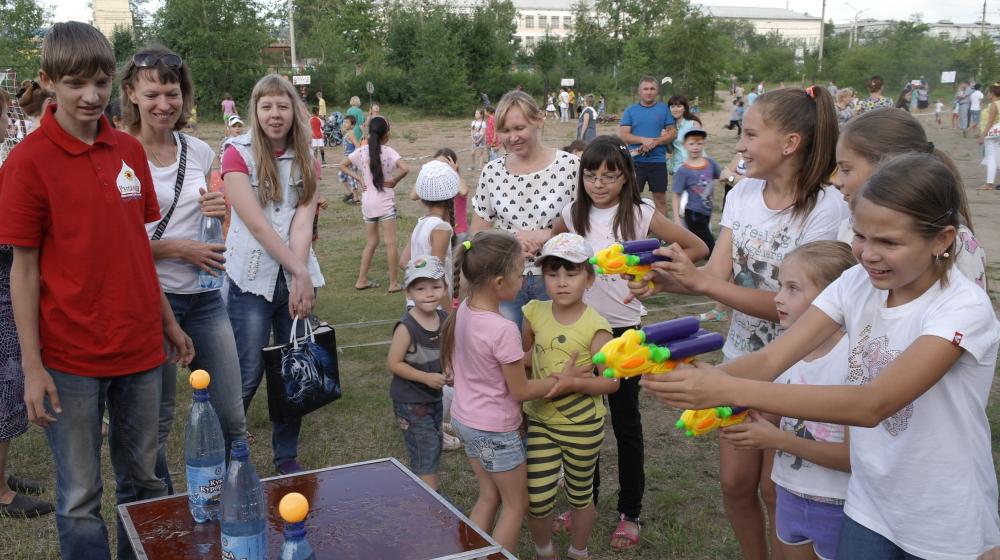 Забайкальский край. «Русский лад» и «Надежда России» организовали праздник для детворы