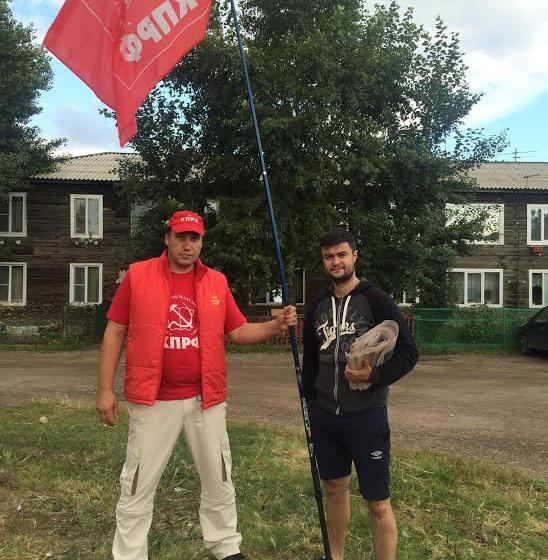 Красноярский край. В районном центре Берёзовка продолжается агитационная работа активистов КПРФ