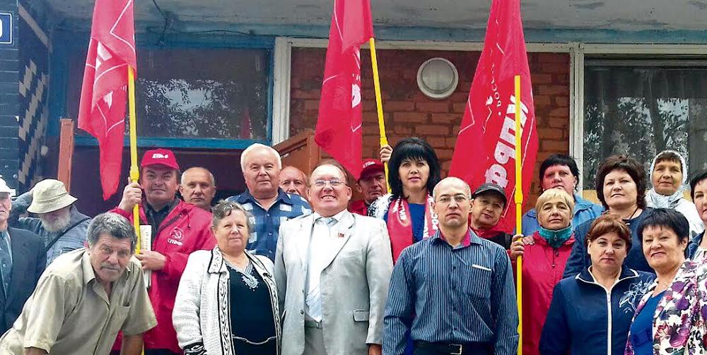 Курская область. Н.Н. Иванов провел встречу с избирателями в Фатежском районе 