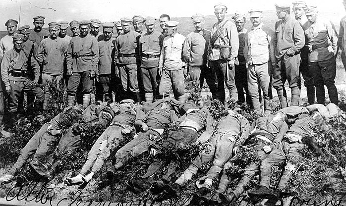 «Колчак кровавый». В Санкт-Петербурге установят мемориальную доску на доме, где жил агент британской разведки и организатор геноцида Александр Колчак