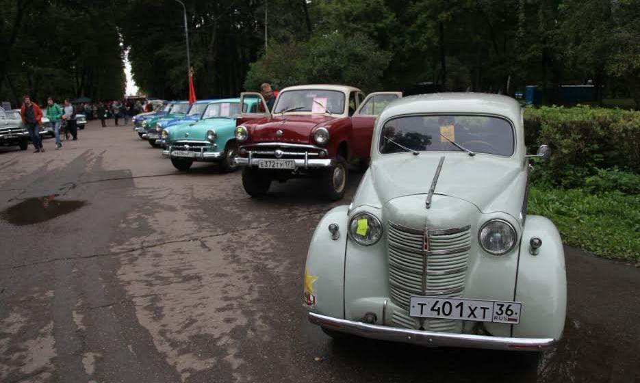 При поддержке КПРФ состоялся первый фестиваль советских автомобилей «Москва и «Москвичи» 