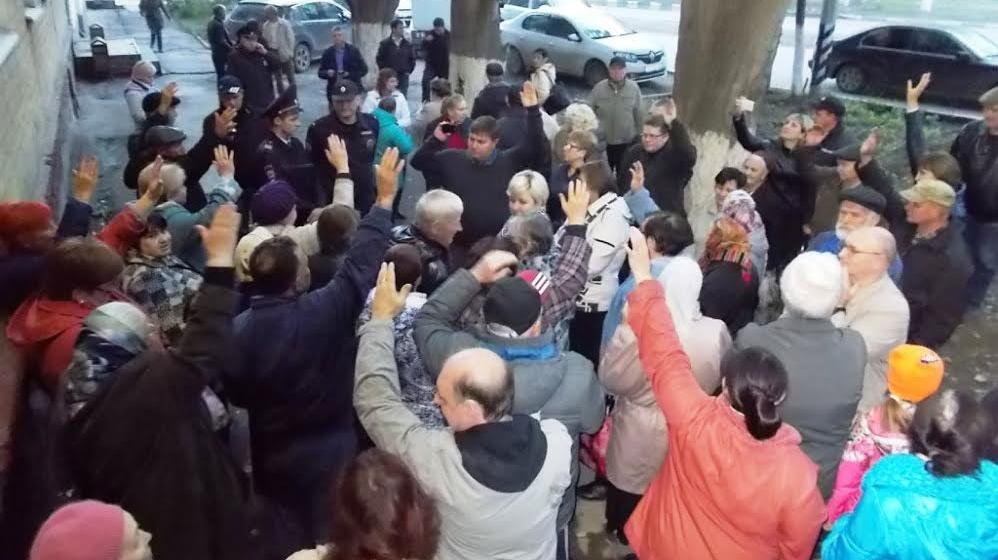Остановить незаконную стройку! Протест жителей Саратова