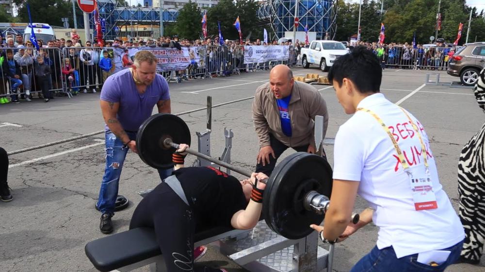 Новые рекорды "Железной девочки" из Спортклуба КПРФ