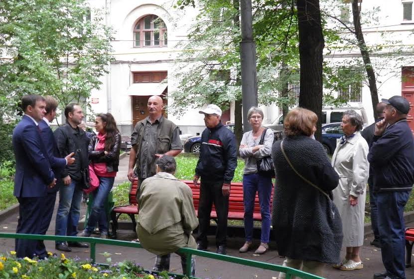 Юрий Афонин и Леонид Зюганов встретились с жителями района Сокол города Москвы