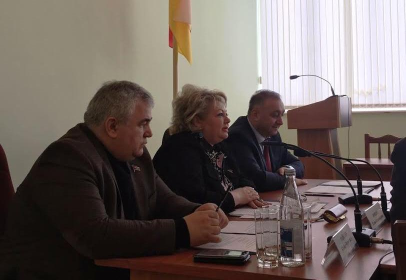 К.К. Тайсаев принял участие в круглом столе, посвященном развитию культурной среды в муниципальных районах РСО – Алания