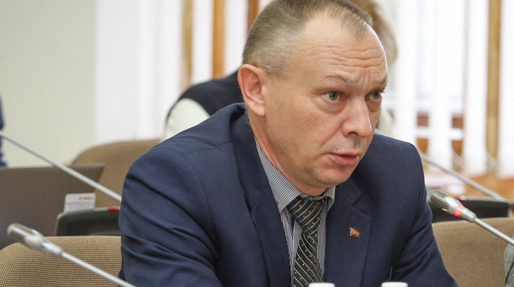 Первый секретарь Вологодского обкома КПРФ Александр Морозов: "Областное здравоохранение может недополучить почти 700 миллионов рублей"