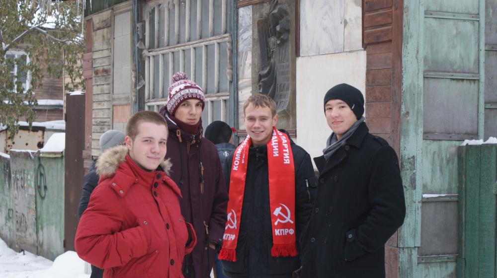 Алтайский край. Комсомольцы разных поколений широко отметили День рождения ВЛКСМ