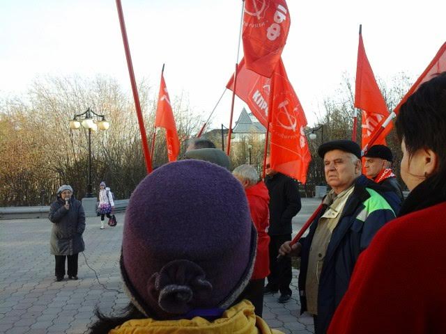 Ямало-Ненецкий АО. В Салехарде состоялся митинг, посвященный памяти защитников Верховного Совета в октябре 1993 года