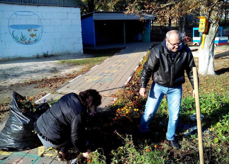 Белгородские коммунисты благоустраивают детские сады
