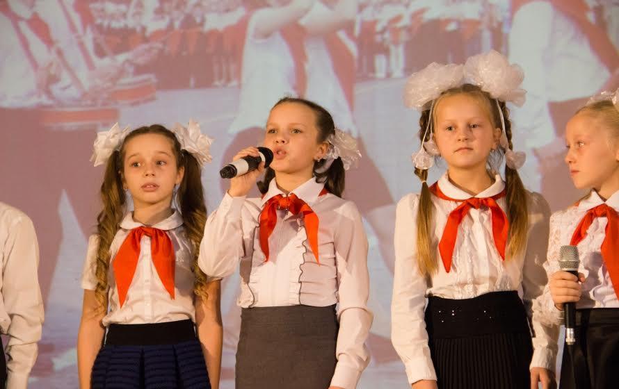 «Не расстанусь с комсомолом». В селе Мельниково Томской области прошел торжественный вечер, посвященный Дню комсомола