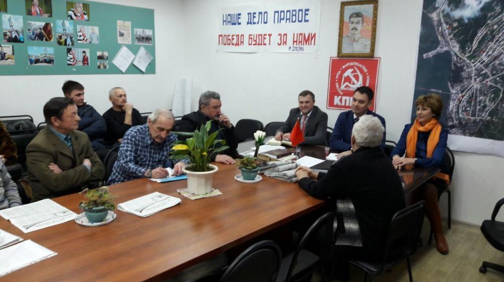 На Сахалине с рабочим визитом побывали секретарь ЦК КПРФ, депутат Государственной Думы А.В. Корниенко и кандидат в члены ЦК КПРФ Б.С. Павленко