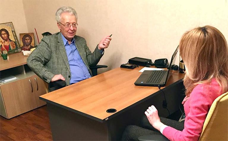 Профессор Валентин Катасонов о грядущем столкновении США и Китая: Если рухнет доллар, читайте «Апокалипсис»