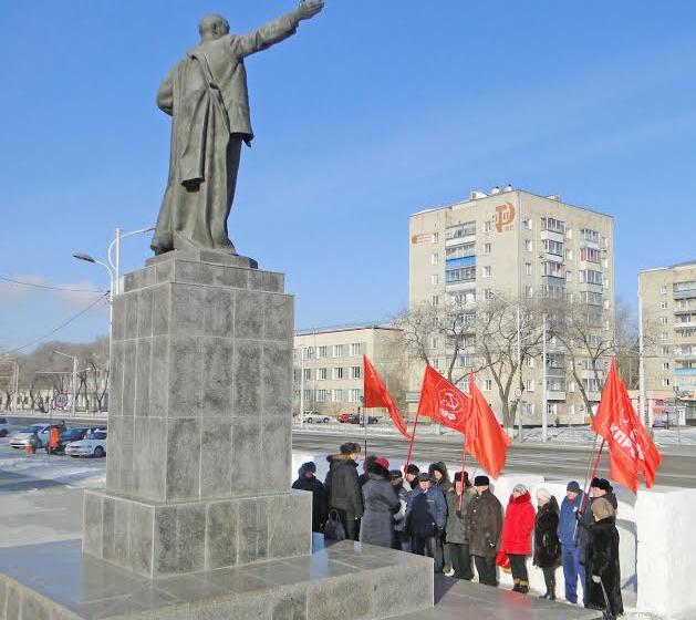 Коммунисты Амурской области провели возложения в день смерти В.И. Ленина