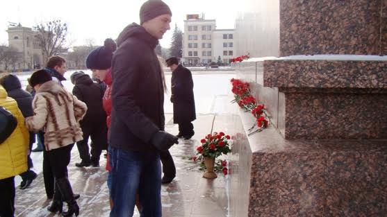 Ставрополь. Цветы Вождю Великой Октябрьской революции