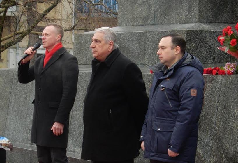 Севастопольские коммунисты почтили память Владимира Ильича Ленина