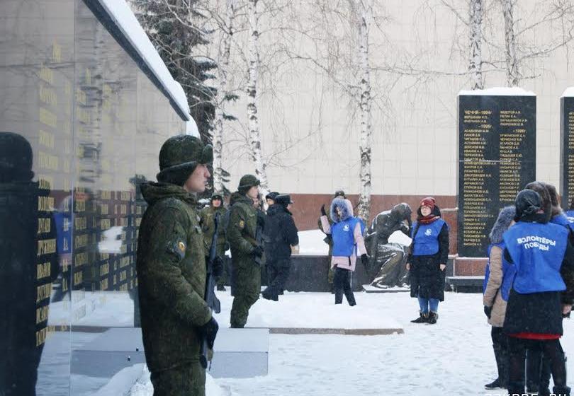 Ульяновская область. Коммунисты возложили венок в память о погибших войнах-афганцах