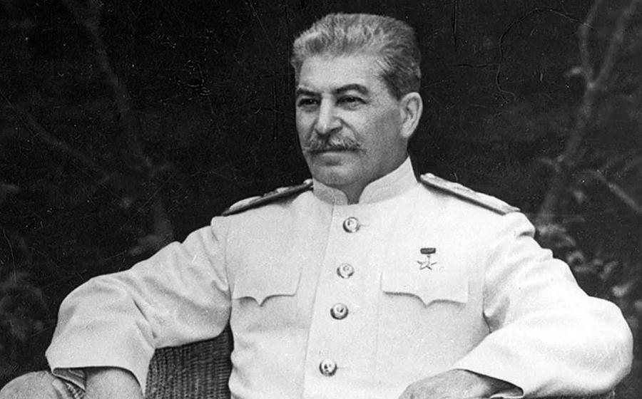 Сталин вышел на первое место в списке самых великих людей человечества