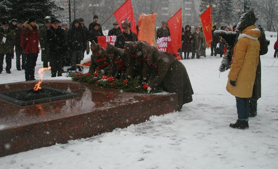 Слава Советской Красной Армии! Акция калужских коммунистов