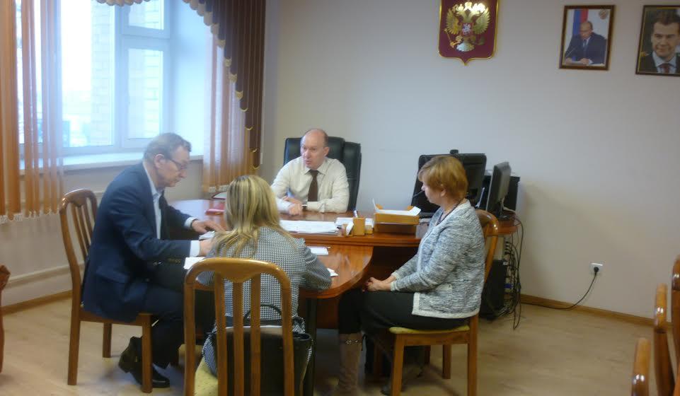 Депутат-коммунист Госдумы Владимир Поздняков побывал в Забайкальском региональном Фонде социального страхования РФ