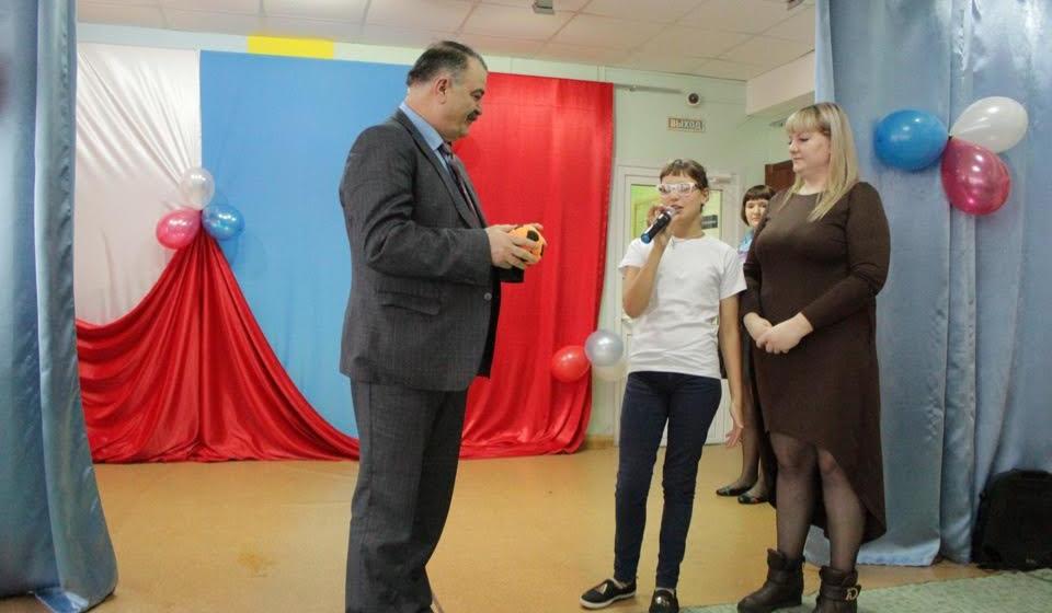 Коммунисты приняли участие в праздничном концерте в Есаульском детском доме Красноярского края