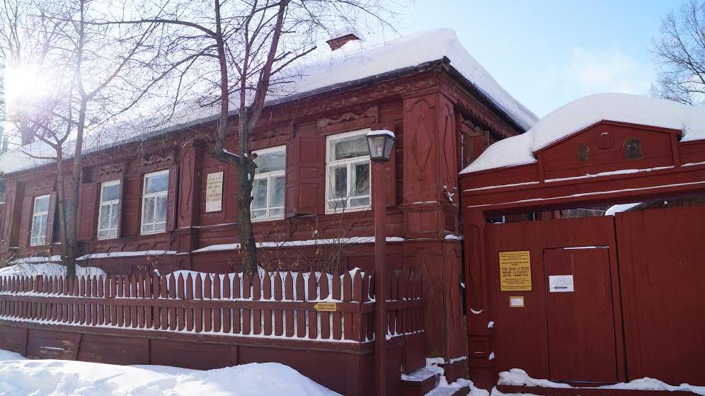 Нижегородская область. От дома, где жил "в людях" Максим Горький, остался один фасад