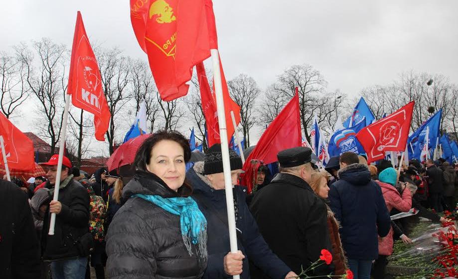 Калининградские коммунисты отметили день Советской Армии и Военно-Морского Флота