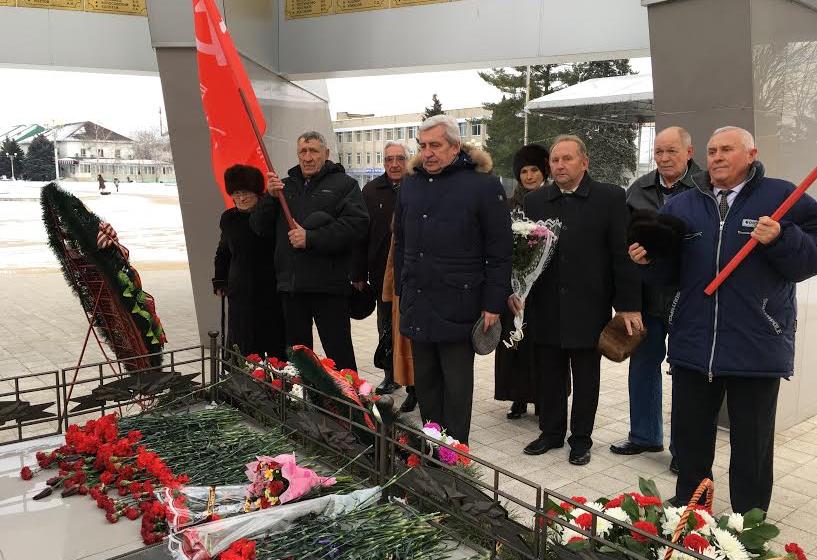Краснодарский край. Рабочая поездка депутата-коммуниста Николая Осадчего в станицу Выселки 