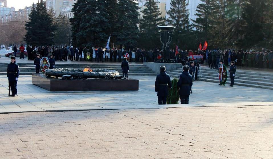 Челябинские коммунисты приняли участие в торжественной церемонии в честь Дня Советской Армии и Военно-Морского Флота