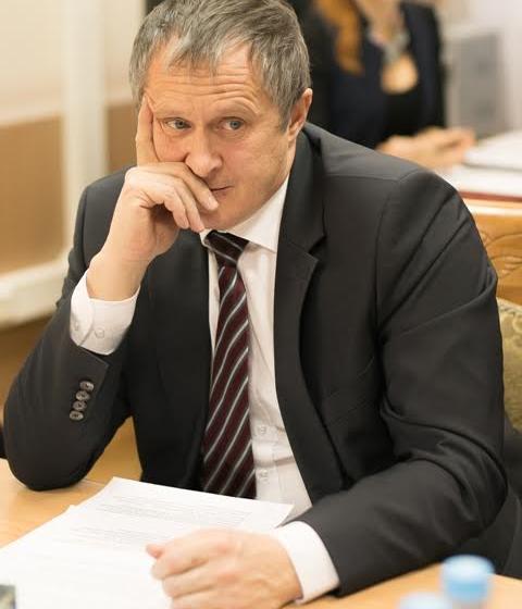 Депутат-коммунист Алексей Савинцев прокомментировал отчёт губернатора Югры Натальи Комаровой