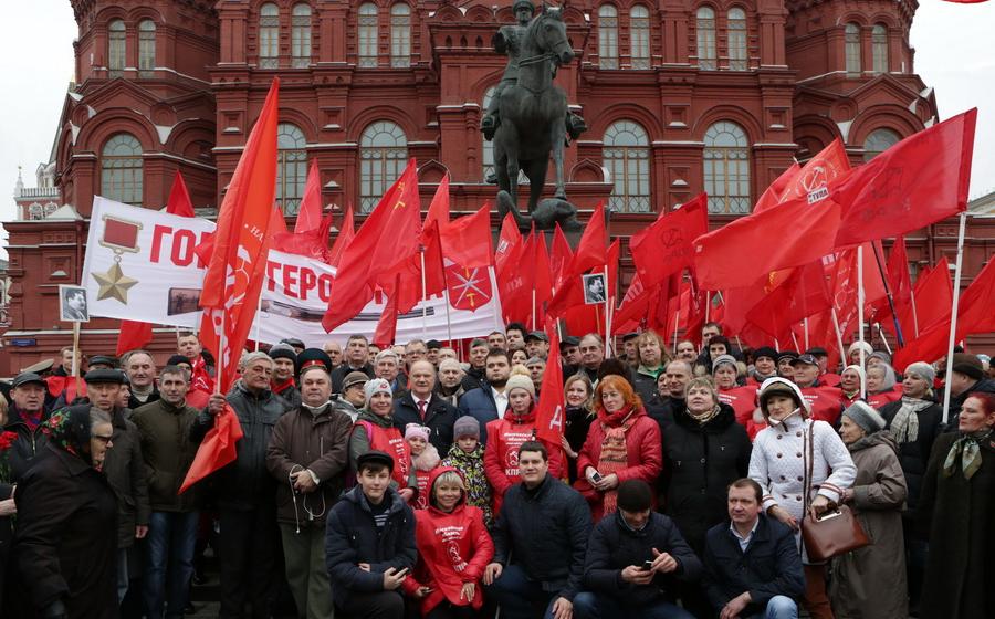 Тульские коммунисты почтили память И.В. Сталина