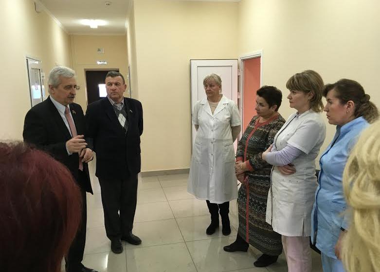 Краснодарский край. Депутат-коммунист Николай Осадчий посетил Каневской район