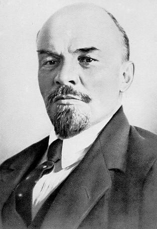 Проект KPRF.RU "Хроника революции". 30 марта 1917 года: Временное правительство отменяет физические наказания для заключенных и провозглашает право Польши на независимость, Ленин пишет статью "Проделки республиканских шовинистов"