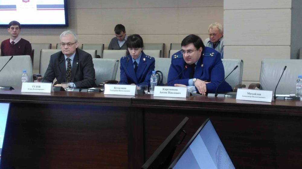 В Мосгордуме прошел круглый стол по проблемам капитального ремонта жилых домов