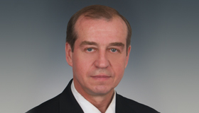«КоммерсантRU». Иркутский губернатор Сергей Левченко рассказал о своей модели развития регионов